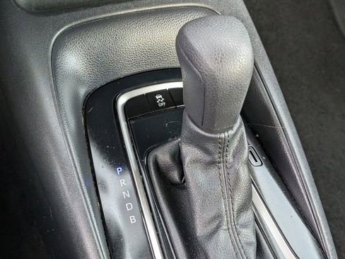 Used 2022 Toyota Corolla LE image 17