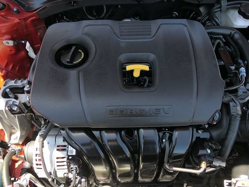 Used 2023 Kia Forte LXS w/ LXS Technology Package FWD image 28