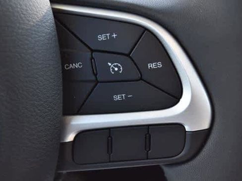 Certified 2023 Jeep Renegade Altitude w/ Sun/Sound Group image 18