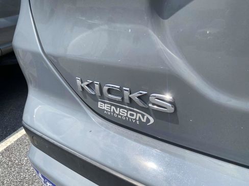 Used 2024 Nissan Kicks SV FWD image 11