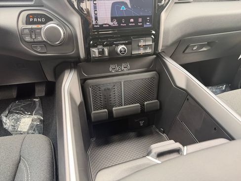 New 2026 RAM 1500 Big Horn AWD/4WD image 11