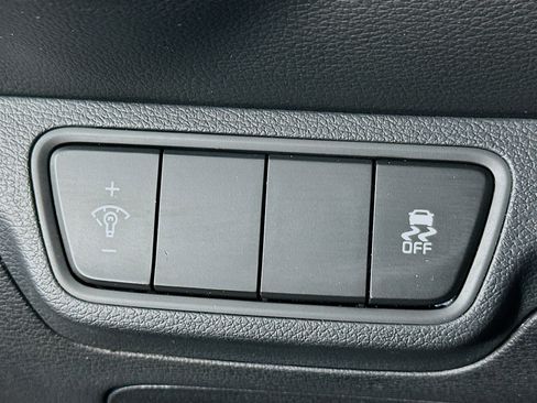 Used 2023 Kia Forte LXS image 16