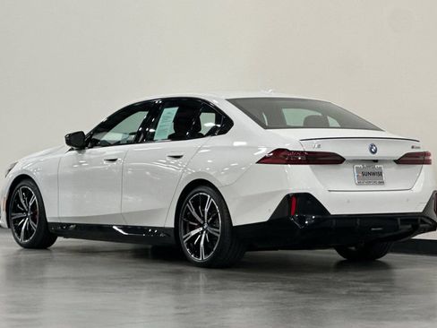 Used 2025 BMW i5 M60 w/ Premium Package AWD/4WD image 6