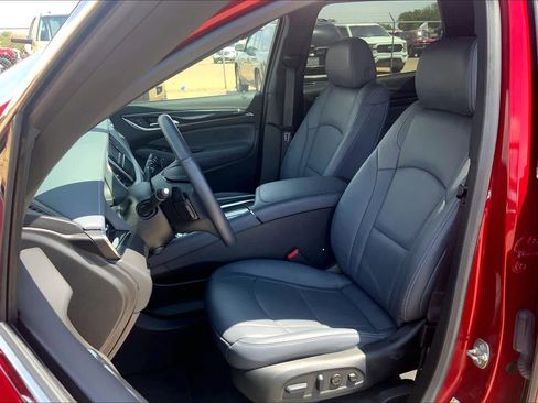 Used 2024 Buick Enclave Premium AWD/4WD image 8