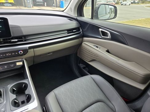 New 2026 Kia Carnival LXS image 11