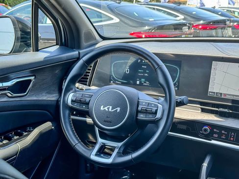 Used 2023 Kia Sportage X-Line AWD/4WD image 16