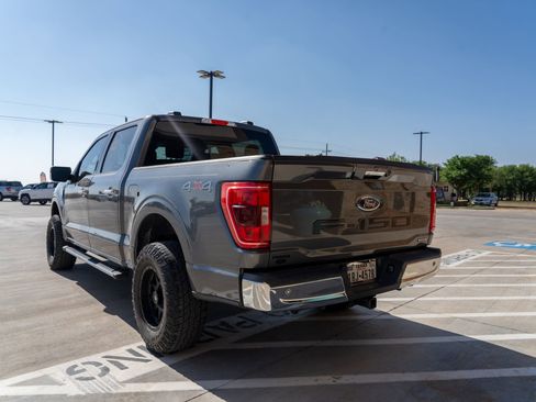 Used 2021 Ford F150 XLT w/ Equipment Group 302A High AWD/4WD image 3