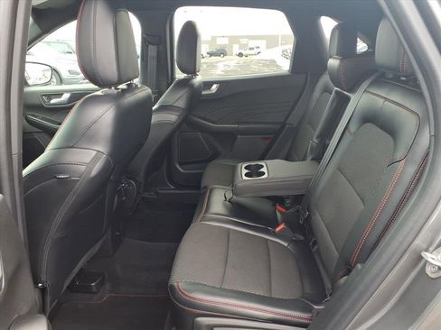 Used 2023 Ford Escape ST-Line Elite image 5