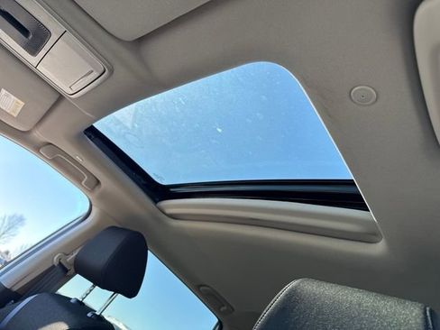 Used 2025 Honda CR-V EX image 33