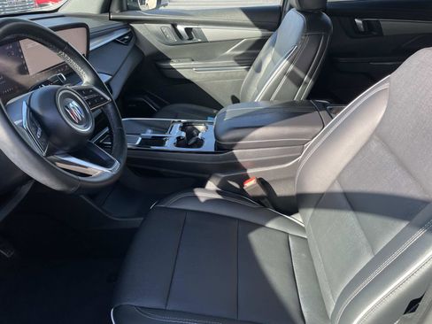 Used 2025 Buick Enclave Preferred image 25