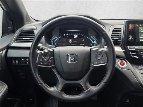 Used 2024 Honda Odyssey Sport image 18