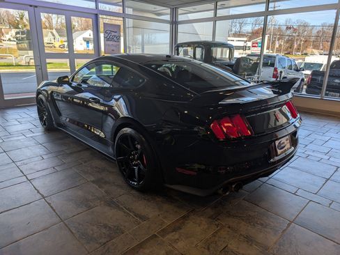 Certified 2017 Ford Mustang Shelby GT350R w/ GT350R Equipment Group 920A image 3