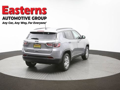 Used 2022 Jeep Compass Latitude w/ Convenience Group AWD/4WD image 39