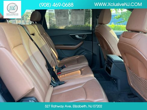 Used 2020 Audi Q7 3.0T Prestige w/ Prestige Package AWD/4WD image 27