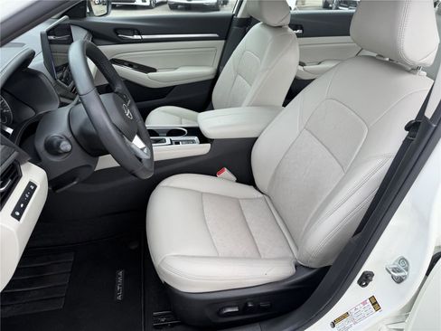 Used 2023 Nissan Altima 2.5 SL AWD/4WD image 22