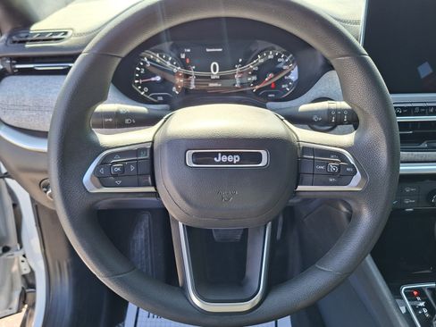 Used 2023 Jeep Compass Sport AWD/4WD image 11