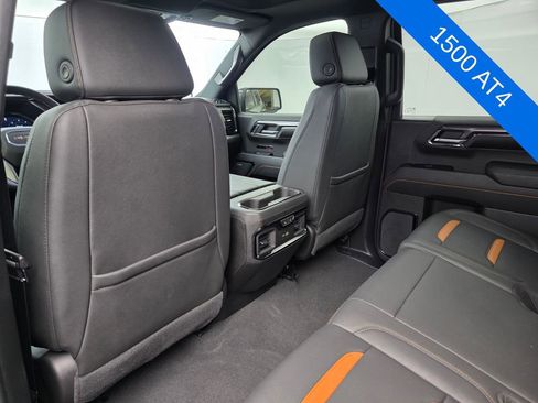 Used 2024 GMC Sierra 1500 AT4 w/ Technology Package image 16