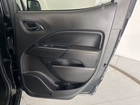 Used 2022 GMC Canyon AT4 image 28