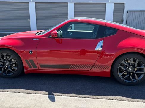 Used 2016 Nissan 370Z Coupe image 2