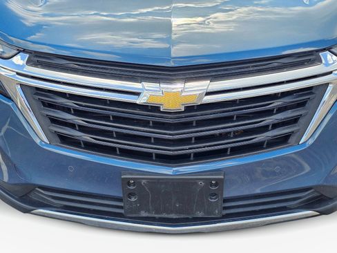 Used 2024 Chevrolet Equinox LT AWD/4WD image 3
