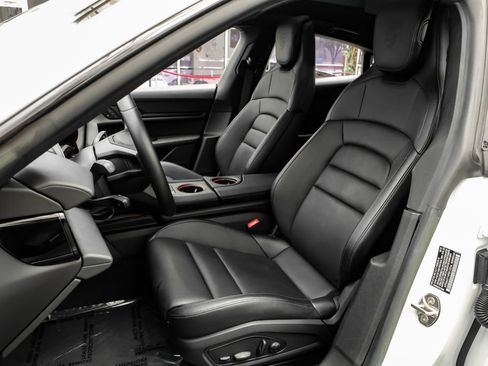 Used 2023 Porsche Taycan RWD image 32