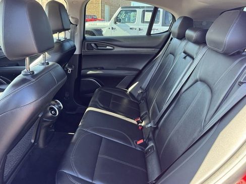 Used 2018 Alfa Romeo Stelvio Ti image 13
