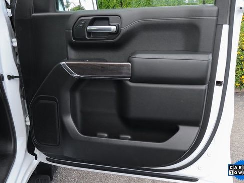 Used 2020 Chevrolet Silverado 1500 LTZ w/ LTZ Convenience Package image 38