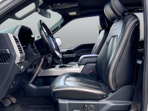 Used 2019 Ford F150 Platinum w/ Trailer Tow Package AWD/4WD image 8