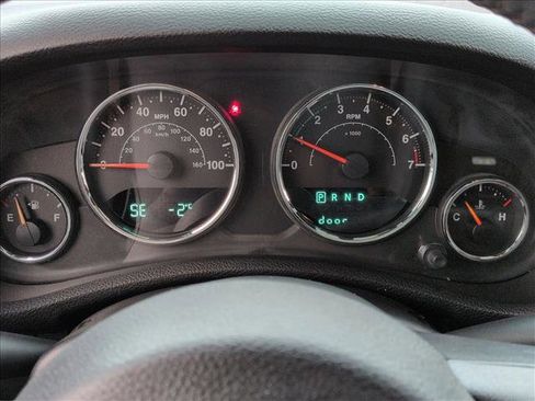 Used 2017 Jeep Wrangler Unlimited Sahara image 11