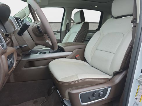 Used 2025 RAM 1500 Laramie w/ Trailer Tow Group image 15