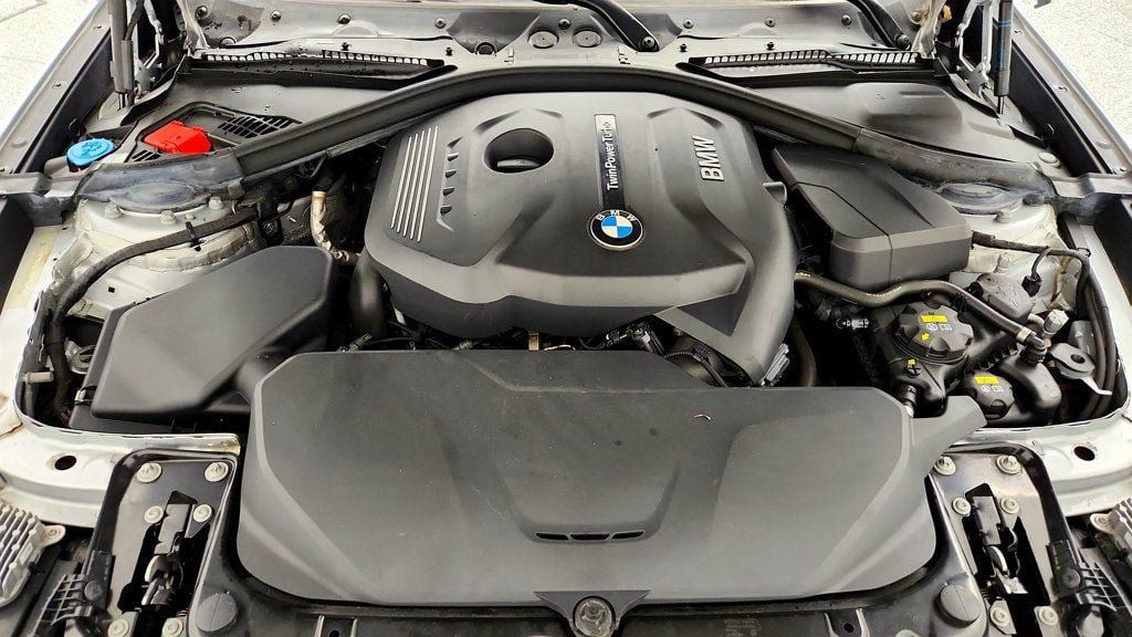 Used 2018 BMW 330i Gran Turismo xDrive AWD/4WD image 27