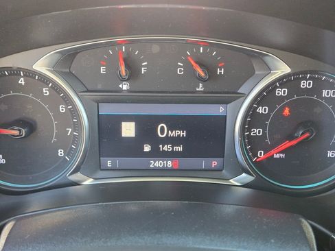 Used 2023 Chevrolet Equinox RS w/ RS Leather Package AWD/4WD image 23
