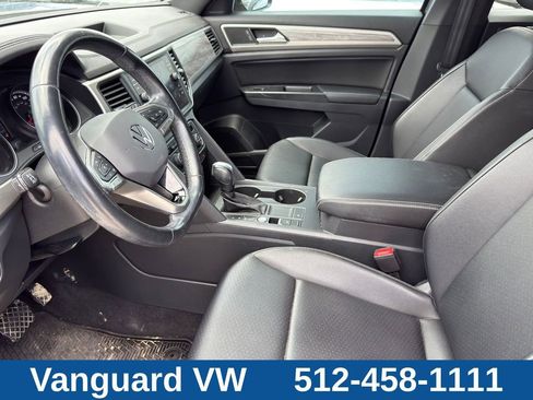 Used 2020 Volkswagen Atlas Cross Sport SE FWD image 8