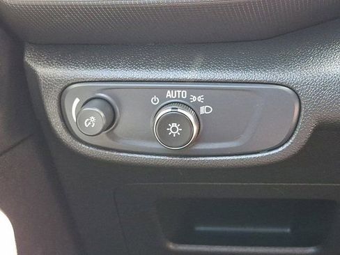 Used 2022 Chevrolet TrailBlazer LS FWD image 28