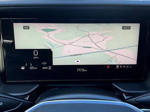 Used 2025 GMC Terrain Elevation image 8