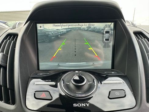 Used 2019 Ford Escape Titanium w/ U9j03 - Titanium Tow Package image 8