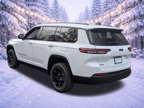 New 2025 Jeep Grand Cherokee L Altitude image 5