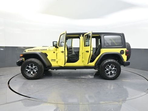 Used 2022 Jeep Wrangler Unlimited Rubicon w/ LED Lighting Group AWD/4WD image 31