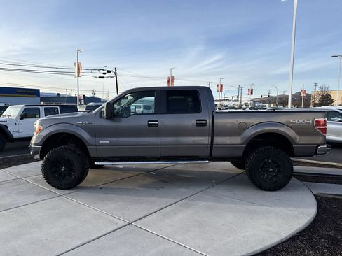 Used 2014 Ford F150 XLT w/ XLT Chrome Package image 2