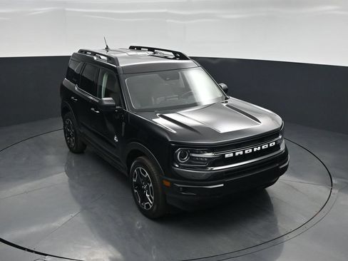 Used 2023 Ford Bronco Sport Outer Banks w/ Tech Package AWD/4WD image 35