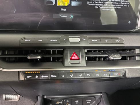Used 2025 Kia K4 FWD image 15