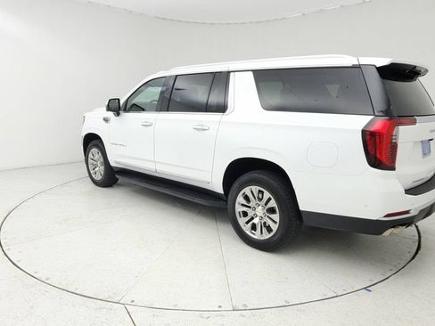 Certified 2025 GMC Yukon XL Denali AWD/4WD image 5