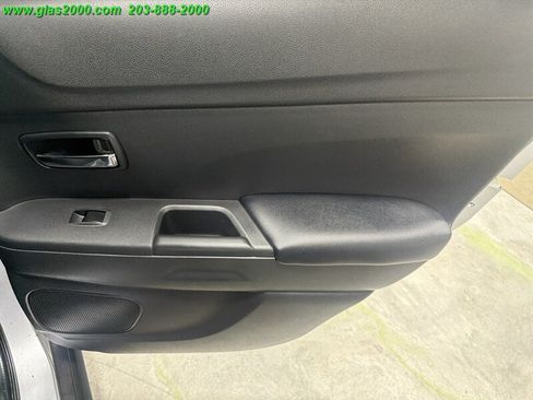 Used 2017 Mitsubishi Outlander Sport SEL AWD/4WD image 26