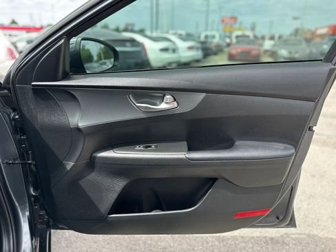Used 2021 Kia Forte Sedan FWD image 22