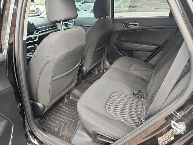 Used 2023 Kia Sportage LX AWD/4WD image 24