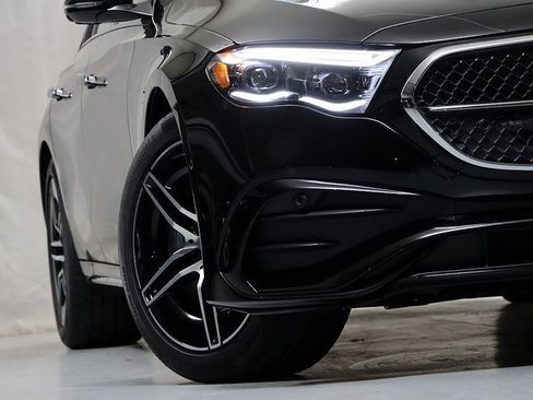 New 2026 Mercedes-Benz E 450 4MATIC Sedan image 4