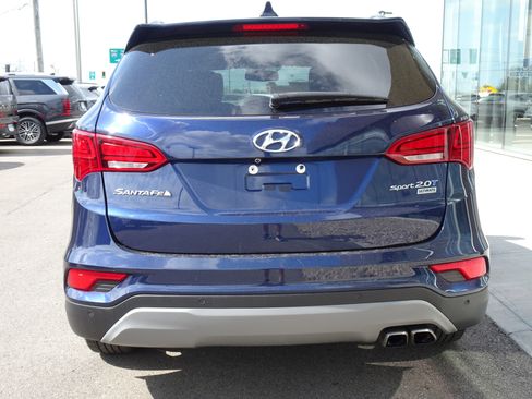 Used 2018 Hyundai Santa Fe Sport FWD image 4