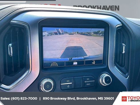 Used 2020 GMC Sierra 1500 SLT RWD image 15