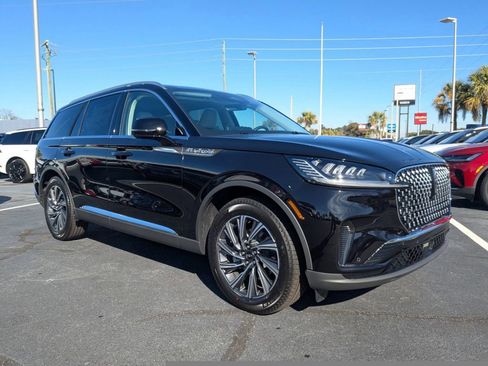 New 2026 Lincoln Aviator Premiere image 2