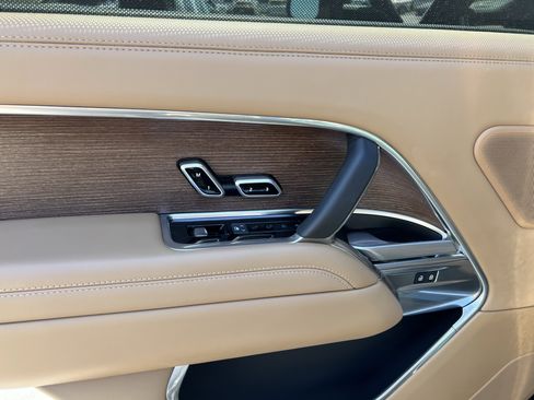 Certified 2025 Land Rover Range Rover Long Wheelbase SE image 29